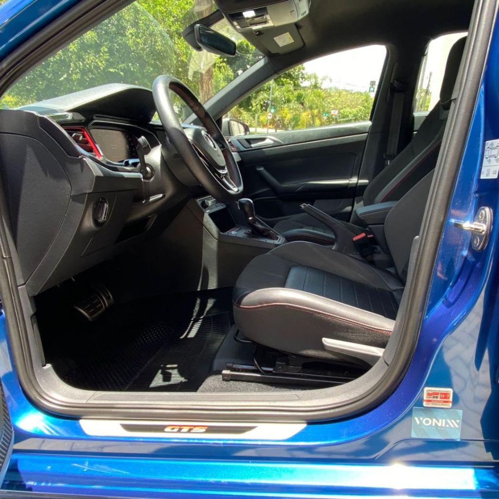 VOLKSWAGEN Polo Hatch - Foto