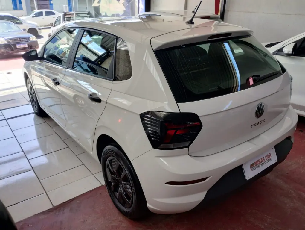 VOLKSWAGEN Polo Hatch - Foto
