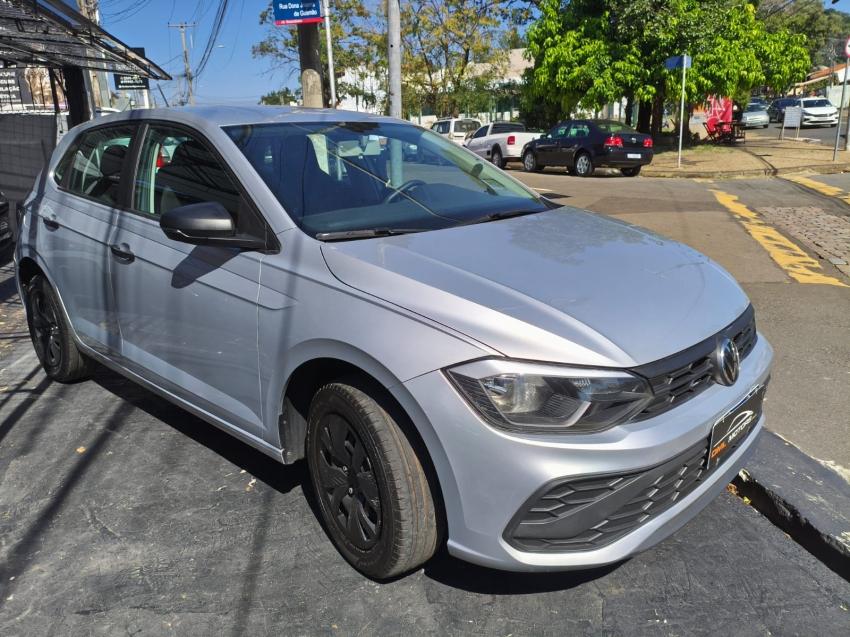 VOLKSWAGEN Polo Hatch - Foto