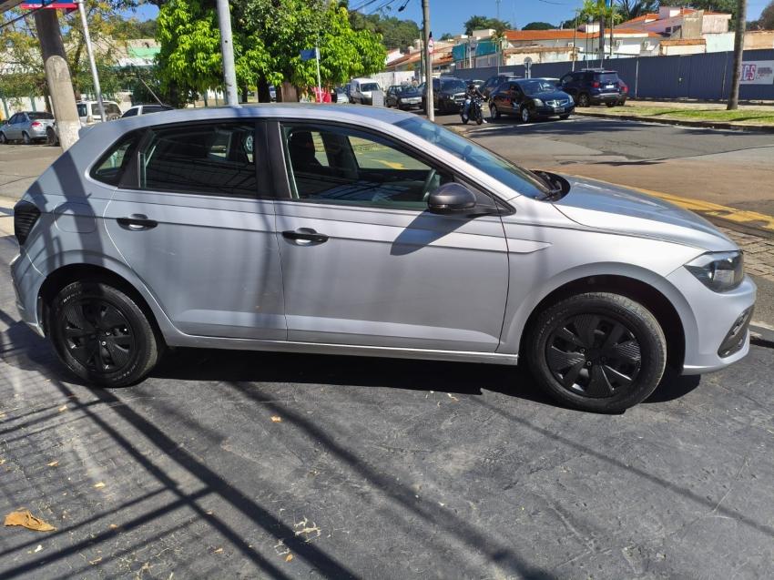 VOLKSWAGEN Polo Hatch - Foto