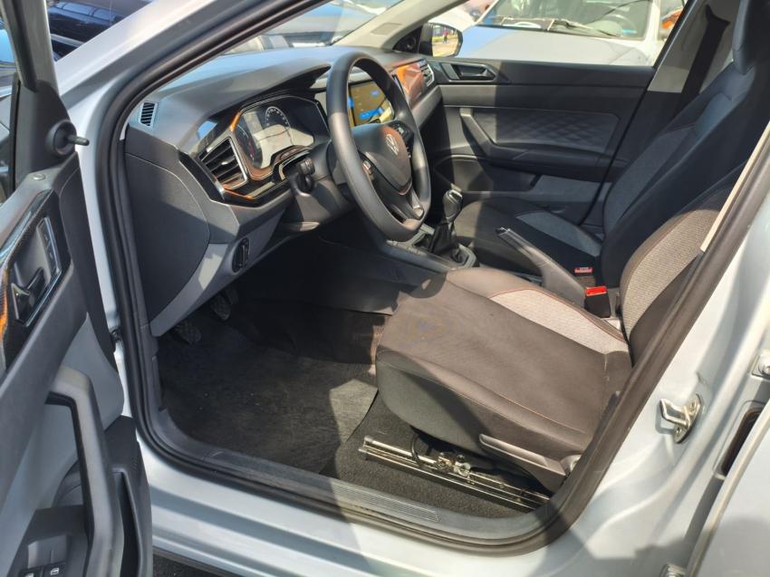 VOLKSWAGEN Polo Hatch - Foto