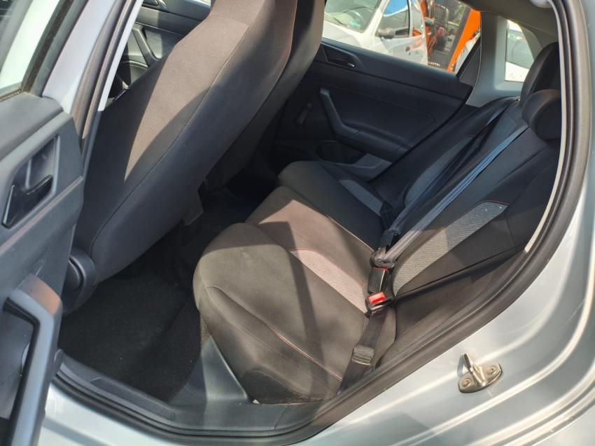 VOLKSWAGEN Polo Hatch - Foto