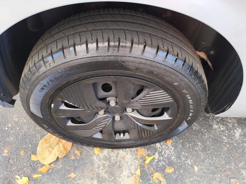 VOLKSWAGEN Polo Hatch - Foto