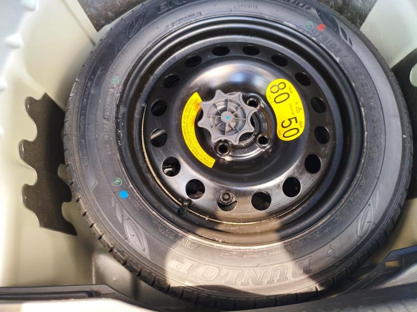 VOLKSWAGEN Polo Hatch - Foto