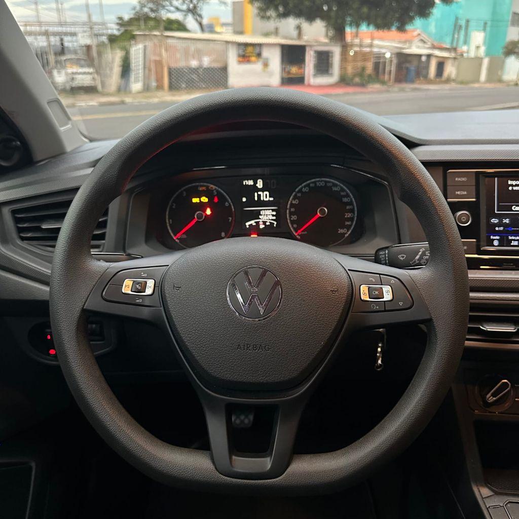 VOLKSWAGEN Polo Hatch - Foto