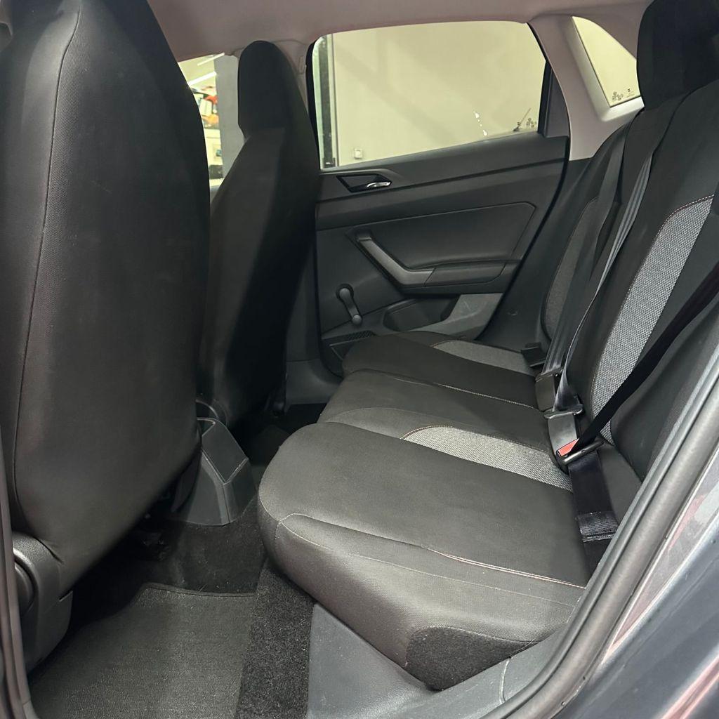 VOLKSWAGEN Polo Hatch - Foto