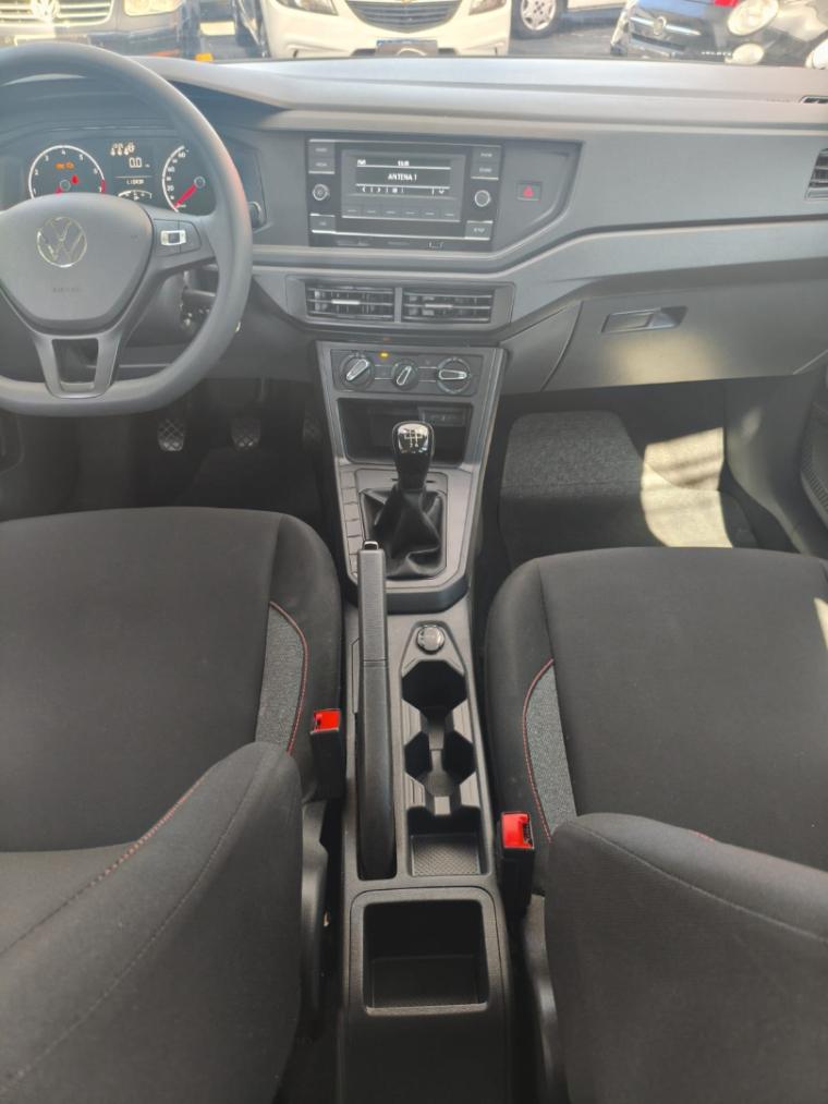 VOLKSWAGEN Polo Hatch - Foto