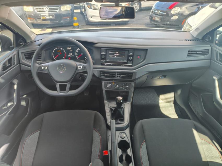 VOLKSWAGEN Polo Hatch - Foto