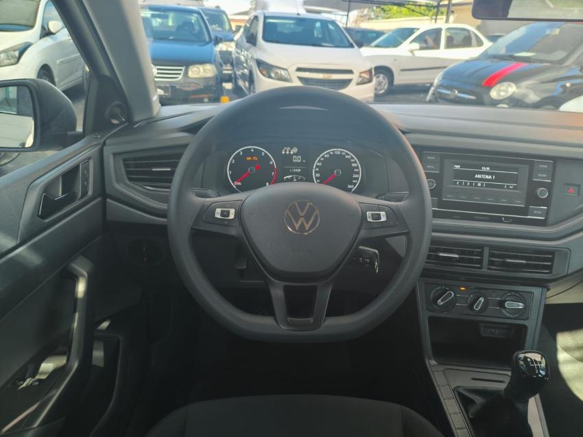 VOLKSWAGEN Polo Hatch - Foto