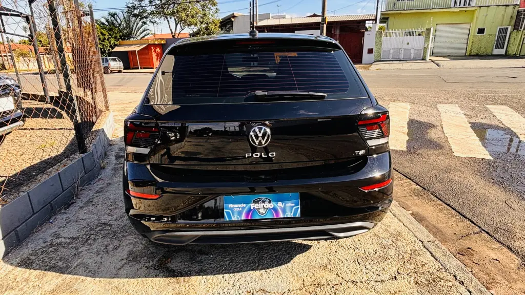 VOLKSWAGEN Polo Hatch - Foto