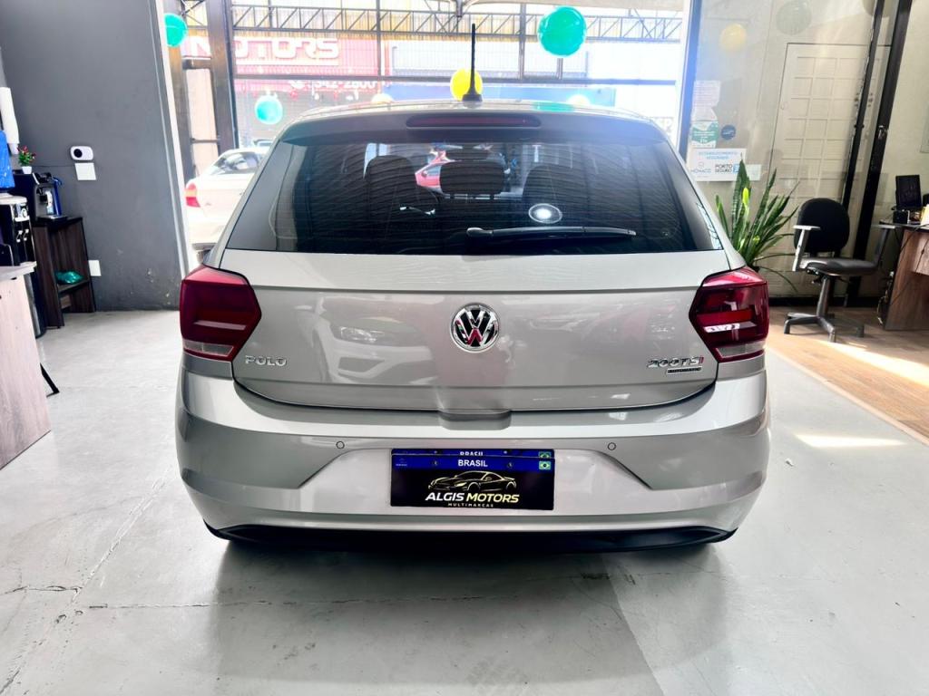 VOLKSWAGEN Polo Hatch - Foto