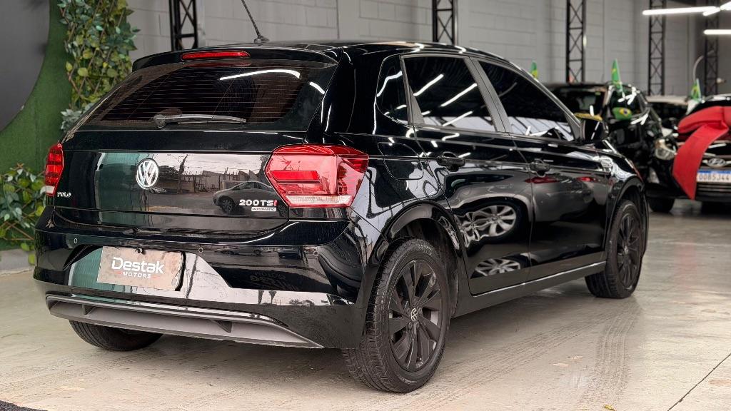 VOLKSWAGEN Polo Hatch - Foto