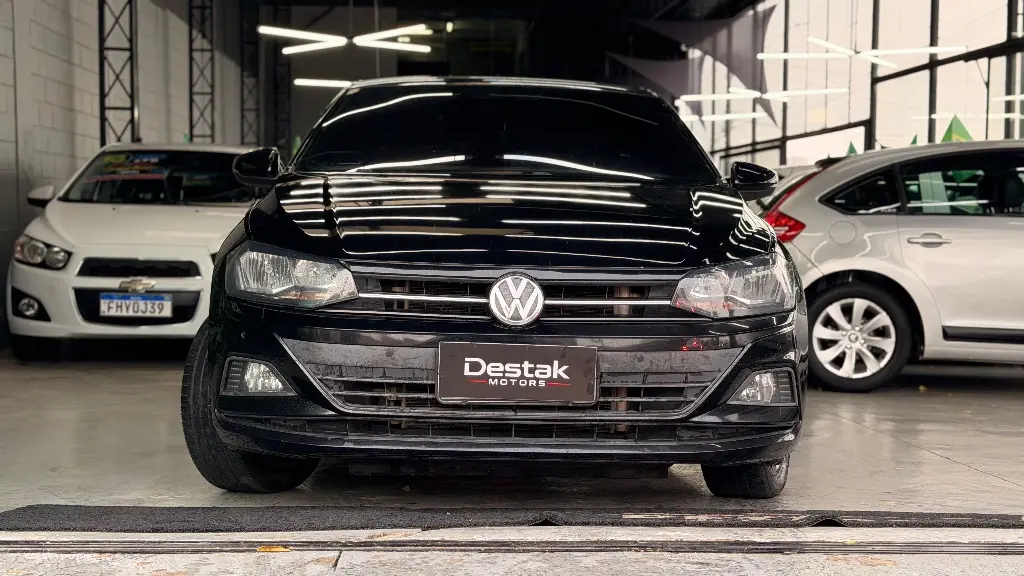 VOLKSWAGEN Polo Hatch - Foto