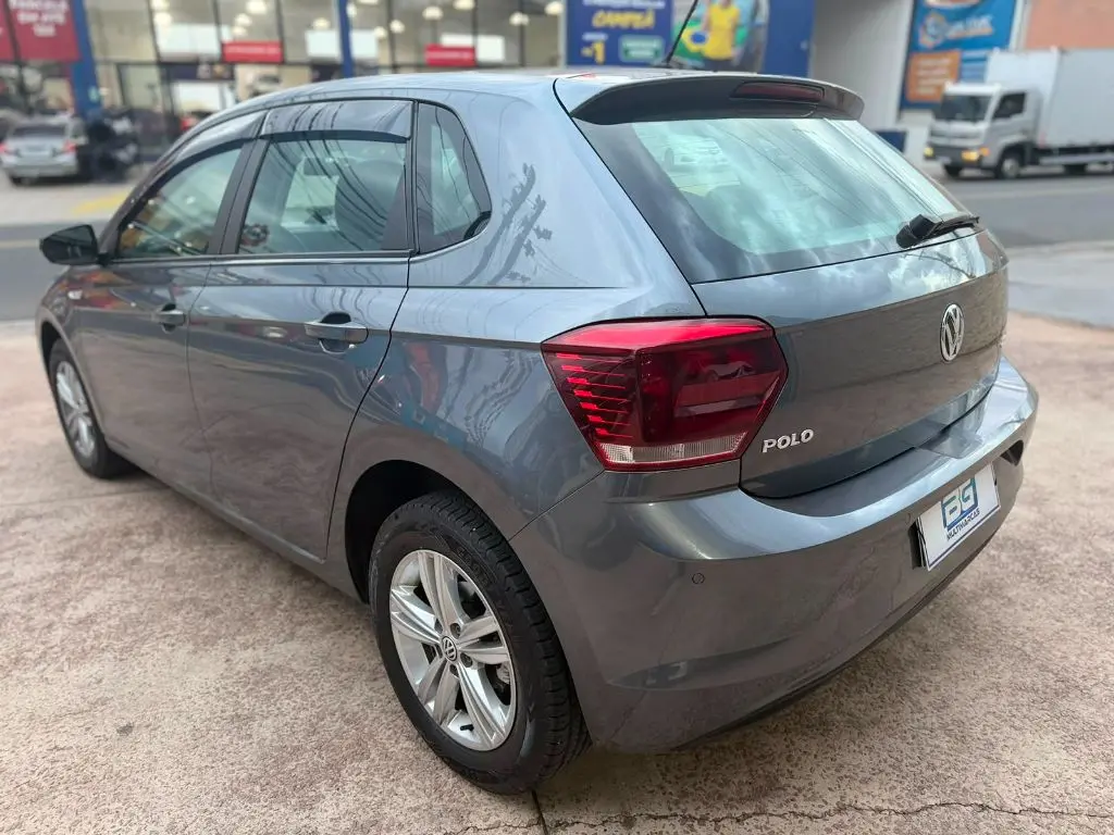 VOLKSWAGEN Polo Hatch