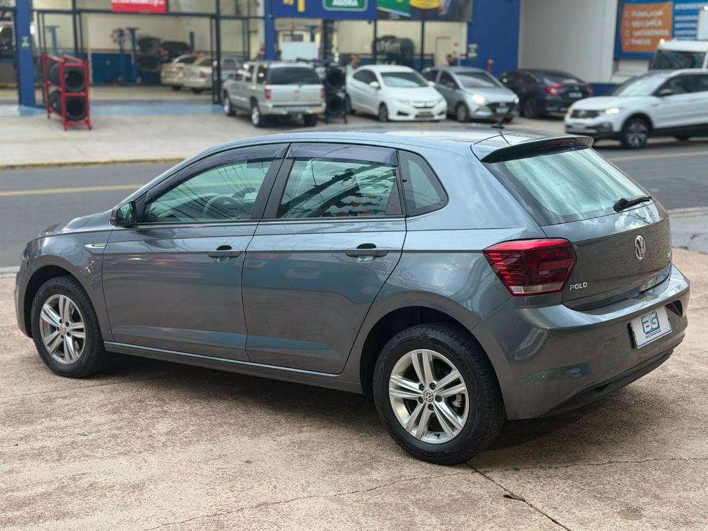 VOLKSWAGEN Polo Hatch - Foto