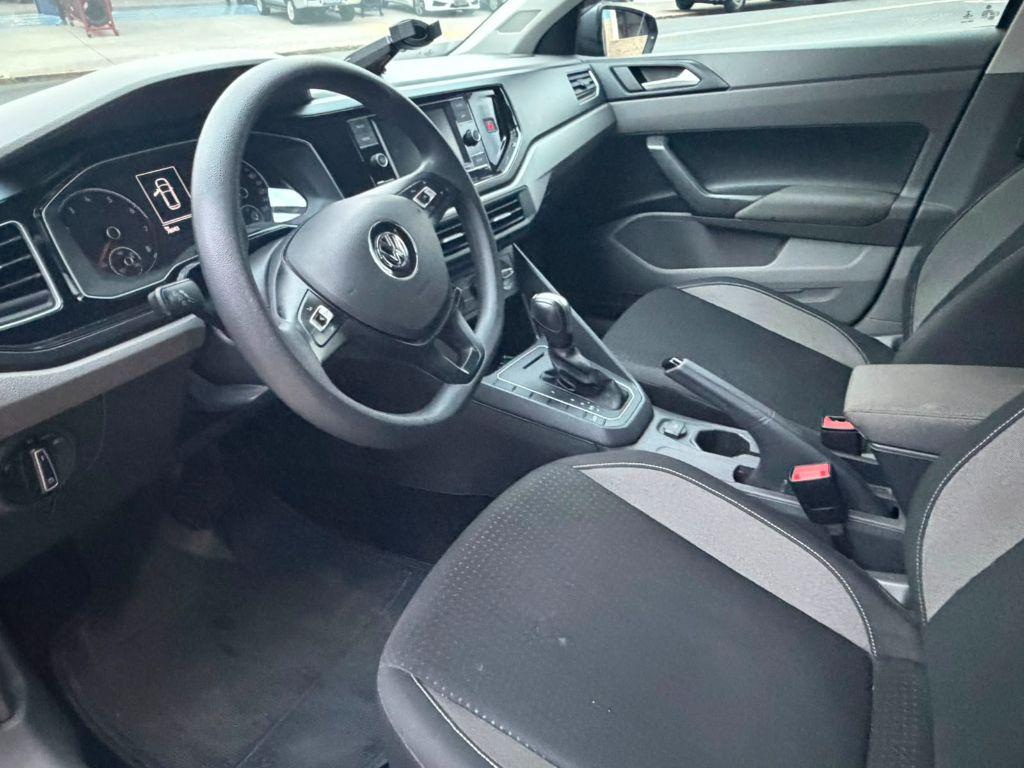 VOLKSWAGEN Polo Hatch - Foto