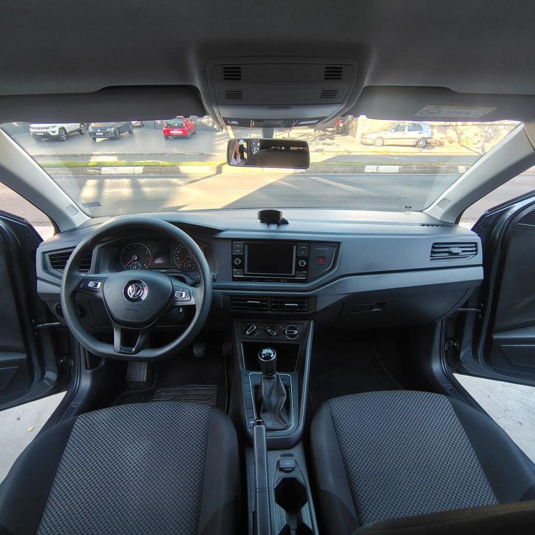 VOLKSWAGEN Polo Hatch - Foto