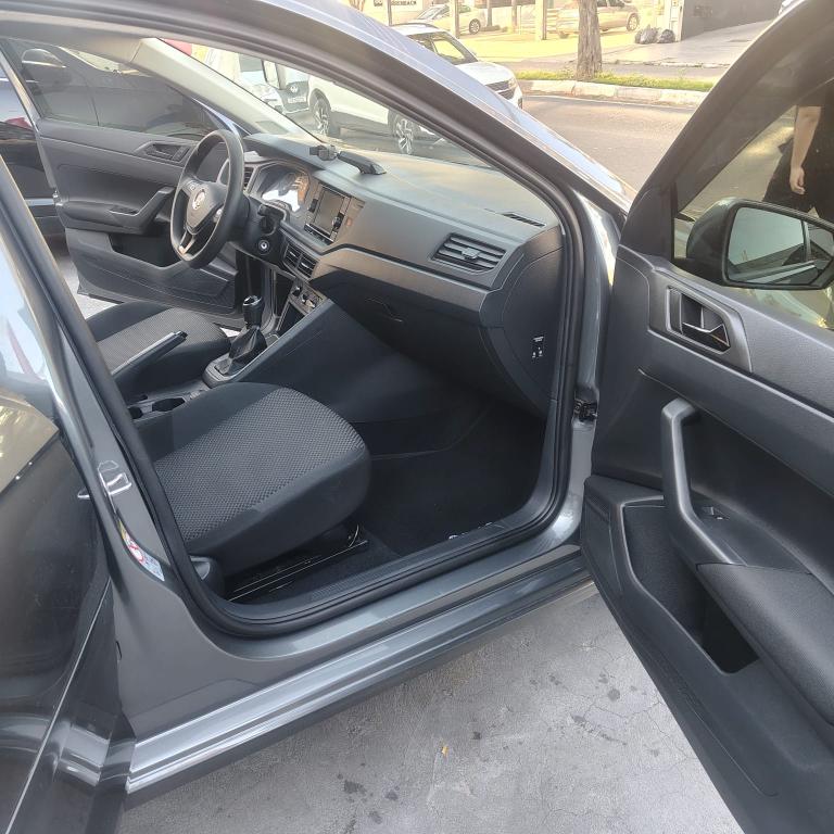 VOLKSWAGEN Polo Hatch - Foto