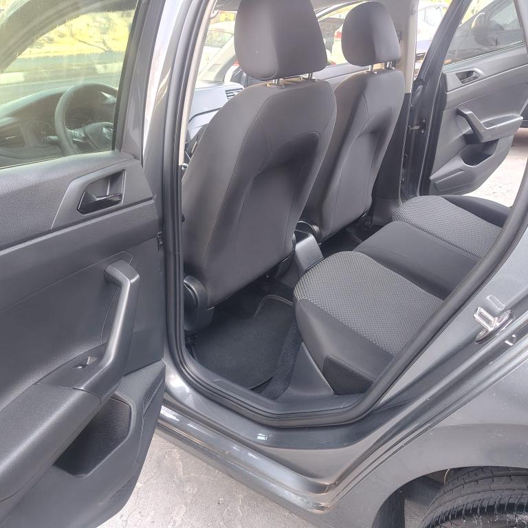 VOLKSWAGEN Polo Hatch - Foto