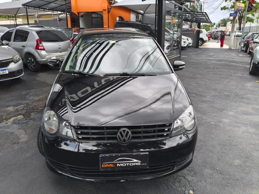VOLKSWAGEN Polo Hatch - Foto