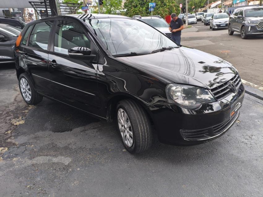 VOLKSWAGEN Polo Hatch - Foto