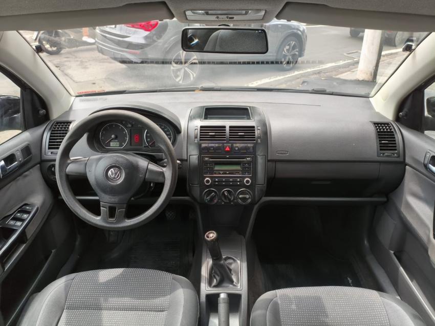 VOLKSWAGEN Polo Hatch - Foto