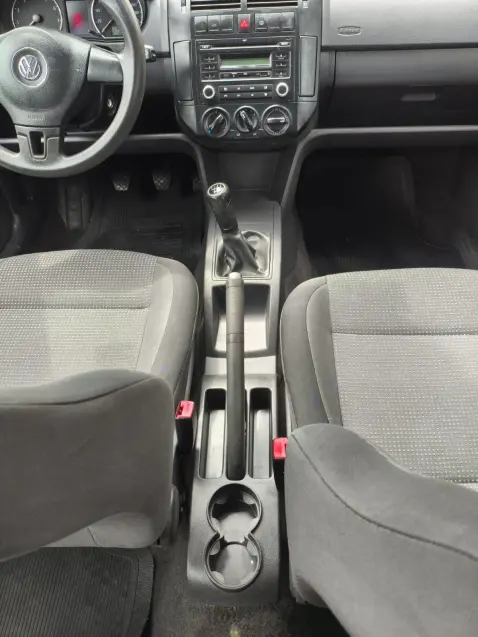 VOLKSWAGEN Polo Hatch - Foto