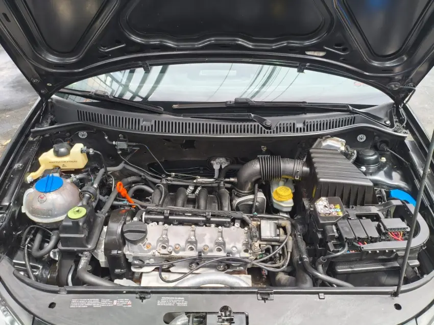 VOLKSWAGEN Polo Hatch - Foto
