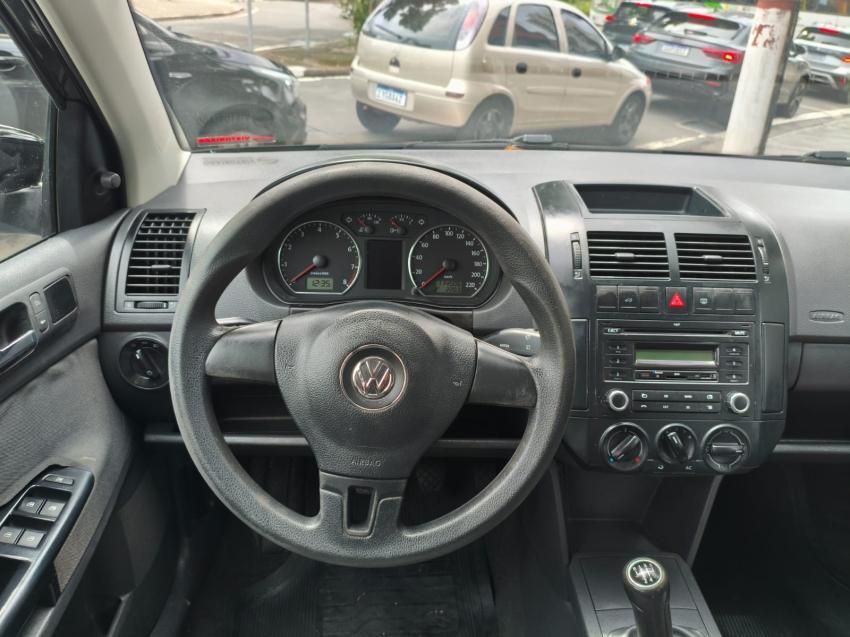 VOLKSWAGEN Polo Hatch - Foto