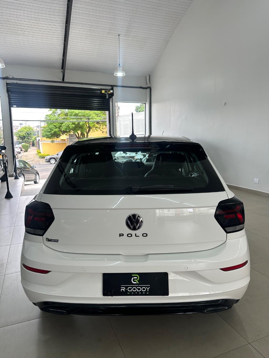 VOLKSWAGEN Polo Hatch - Foto