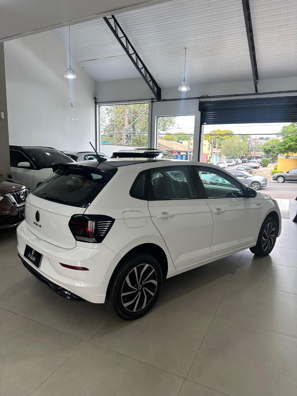 VOLKSWAGEN Polo Hatch - Foto