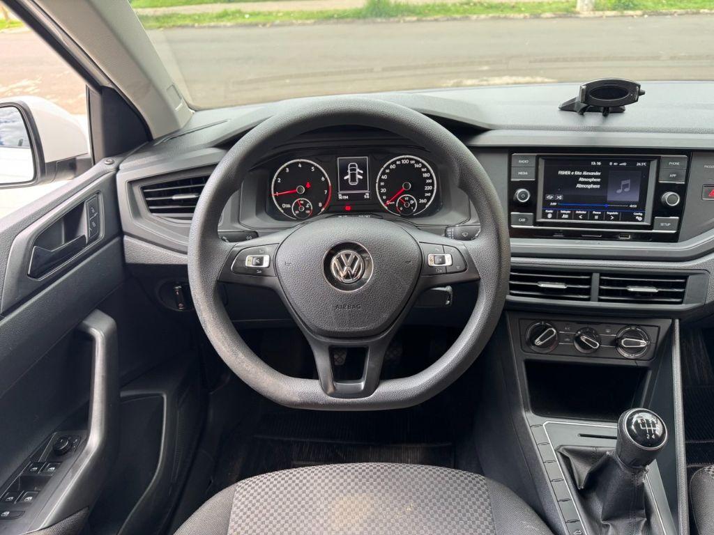 VOLKSWAGEN Polo Hatch - Foto