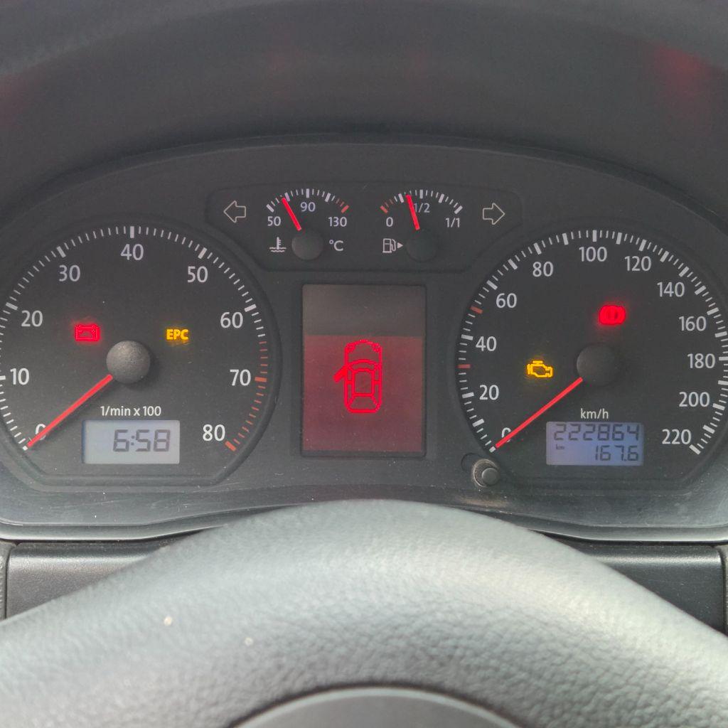 VOLKSWAGEN Polo Hatch - Foto