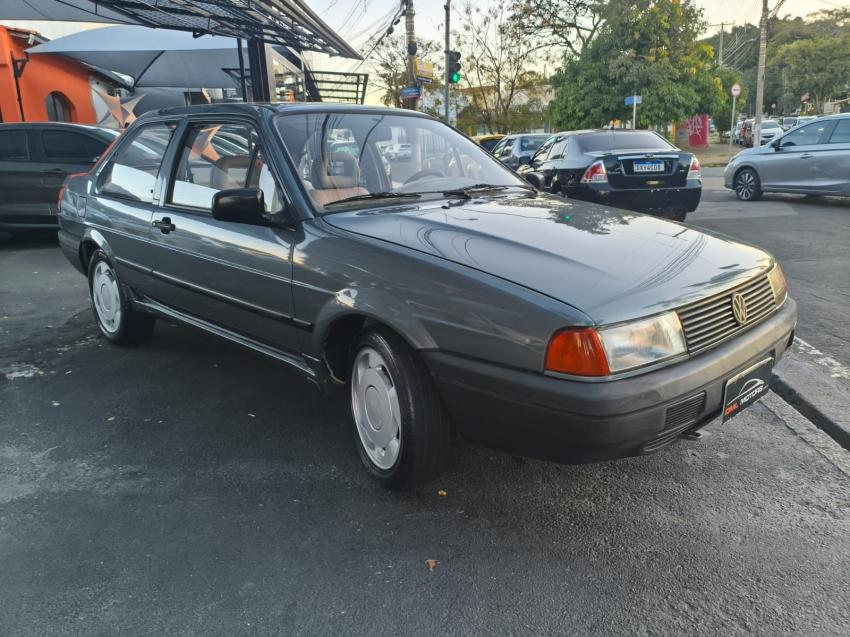 VOLKSWAGEN Santana - Foto