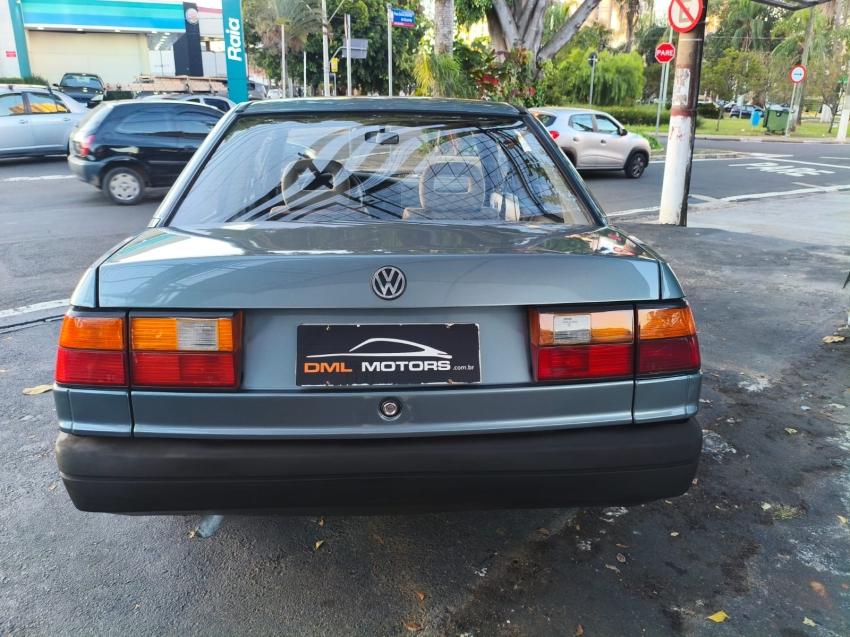 VOLKSWAGEN Santana - Foto