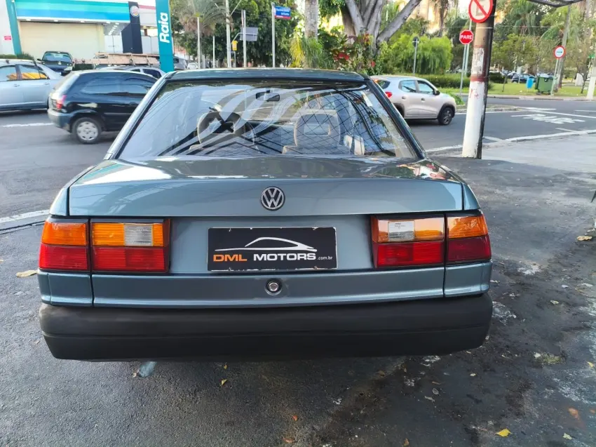 VOLKSWAGEN Santana - Foto