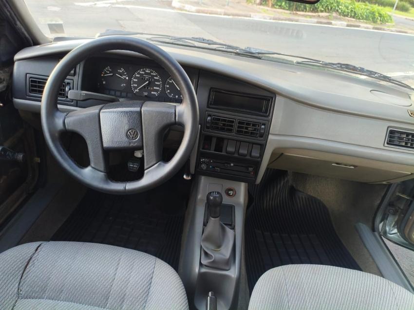 VOLKSWAGEN Santana - Foto