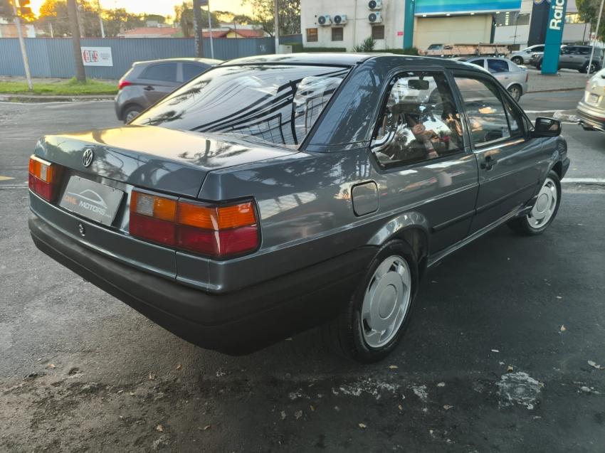 VOLKSWAGEN Santana - Foto