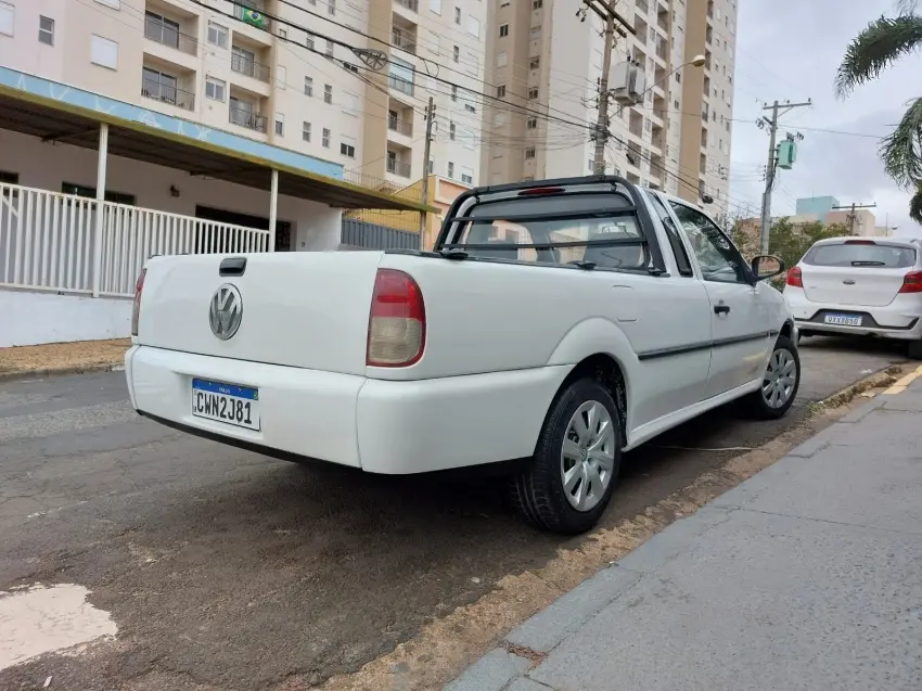 VOLKSWAGEN Saveiro - Foto