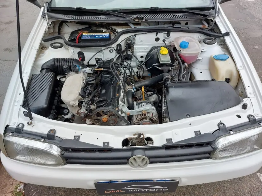 VOLKSWAGEN Saveiro - Foto