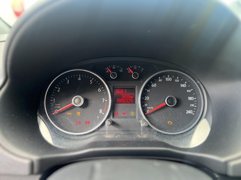 VOLKSWAGEN Saveiro - Foto