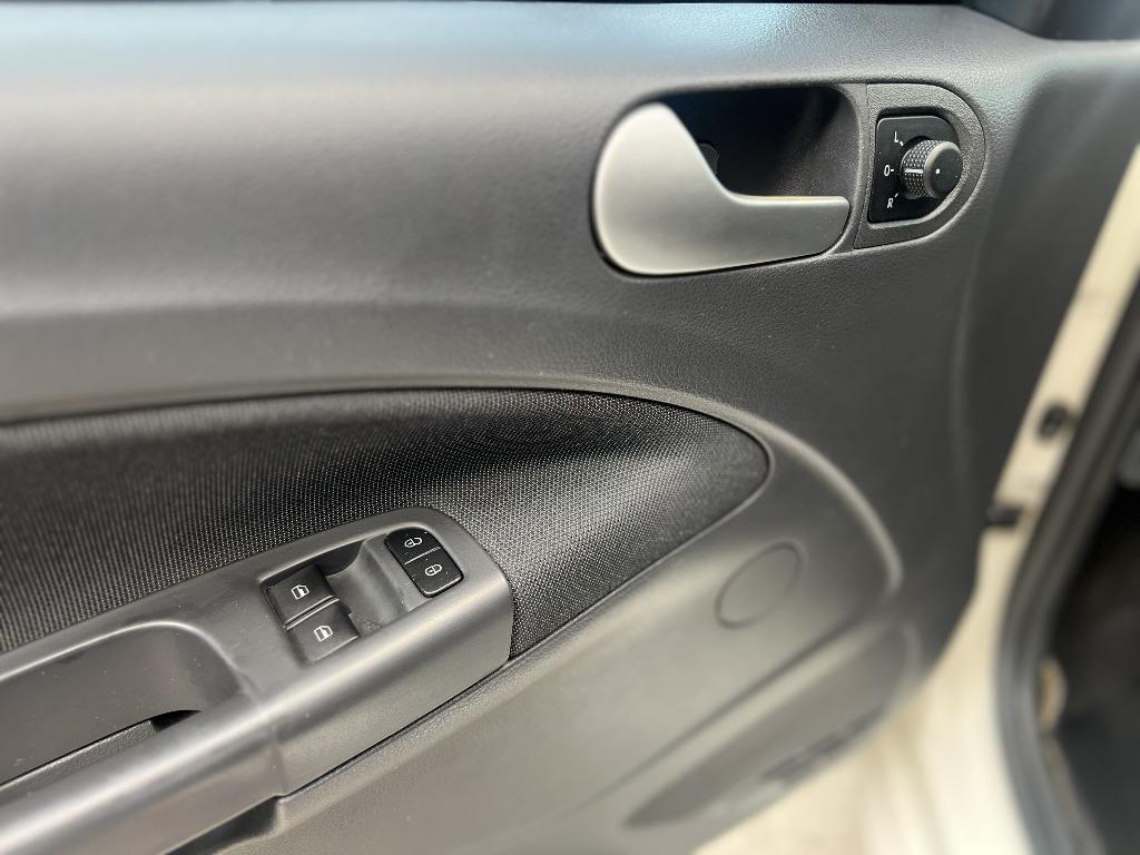 VOLKSWAGEN Saveiro - Foto