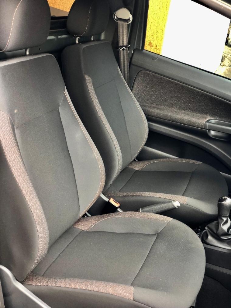 VOLKSWAGEN Saveiro - Foto