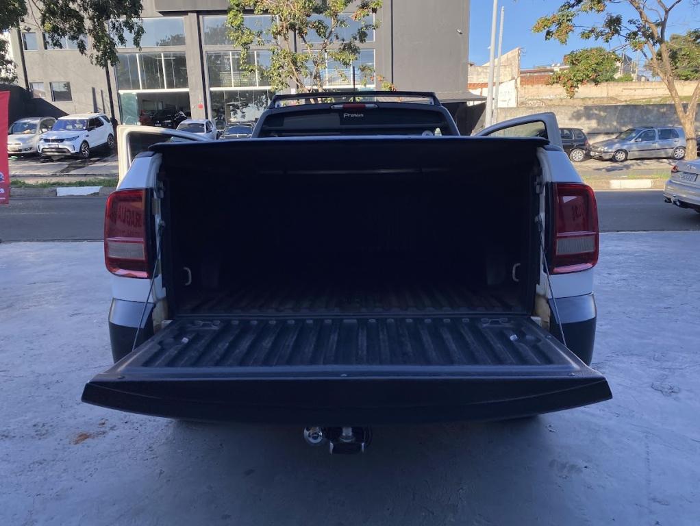 VOLKSWAGEN Saveiro - Foto