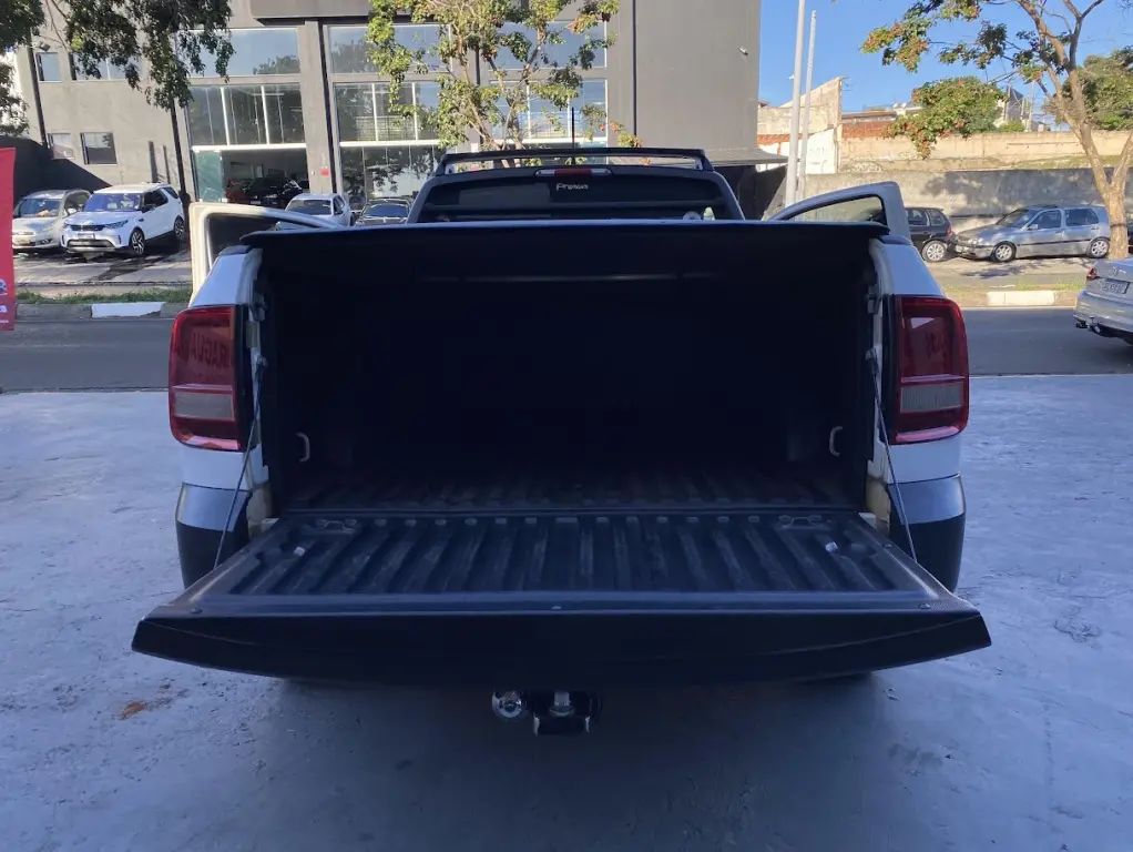 VOLKSWAGEN Saveiro - Foto