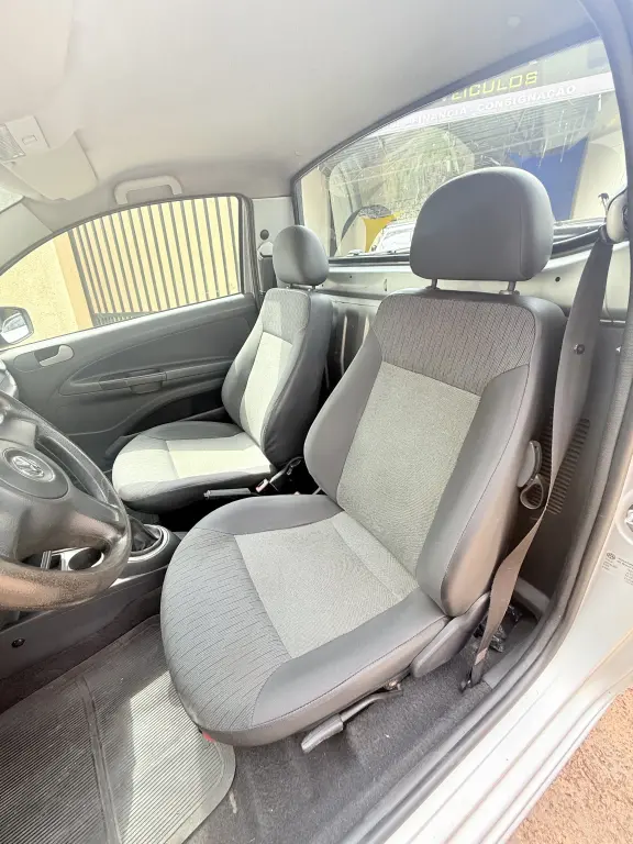 VOLKSWAGEN Saveiro - Foto