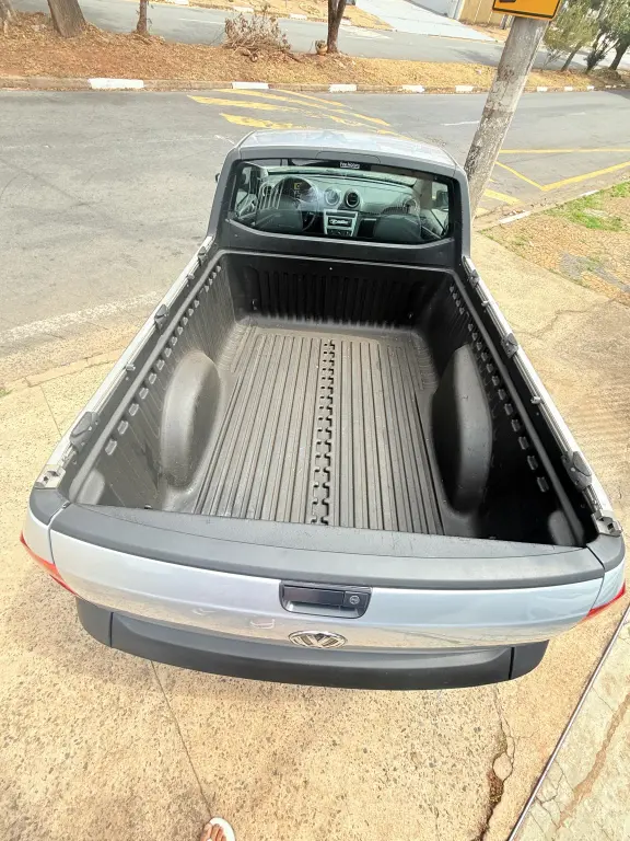 VOLKSWAGEN Saveiro - Foto