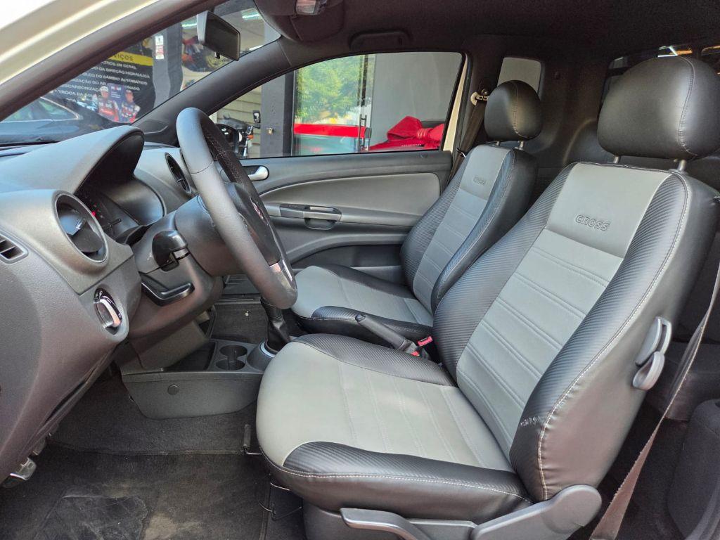 VOLKSWAGEN Saveiro - Foto