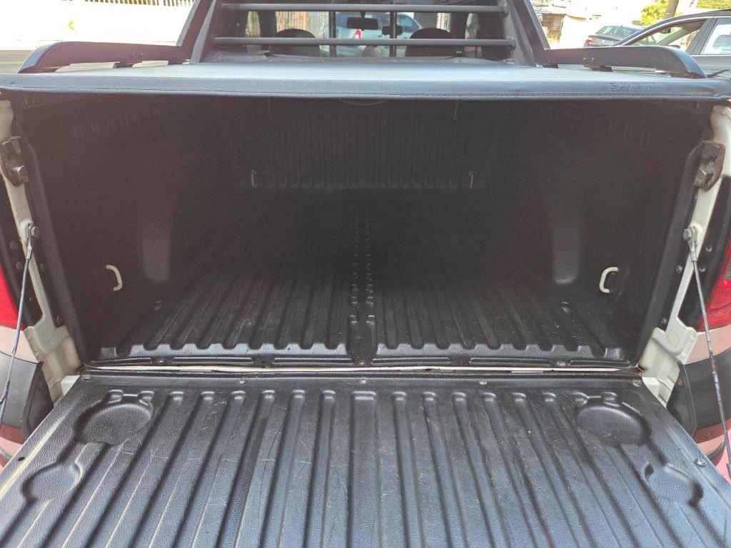 VOLKSWAGEN Saveiro - Foto