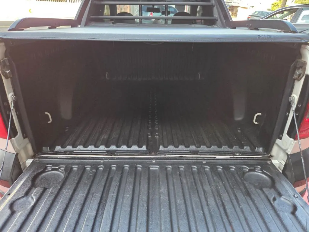 VOLKSWAGEN Saveiro - Foto